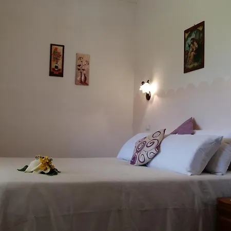 A Pochi Passi Dalla *